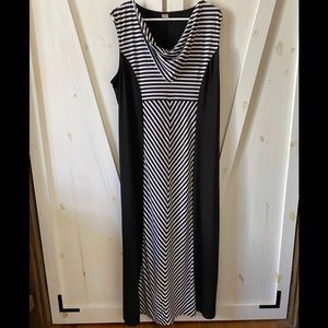 Anita Sleeveless Maxi Dress